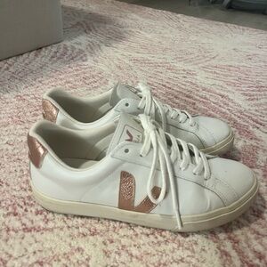 Veja Women's White and Rose Gold Sneakers